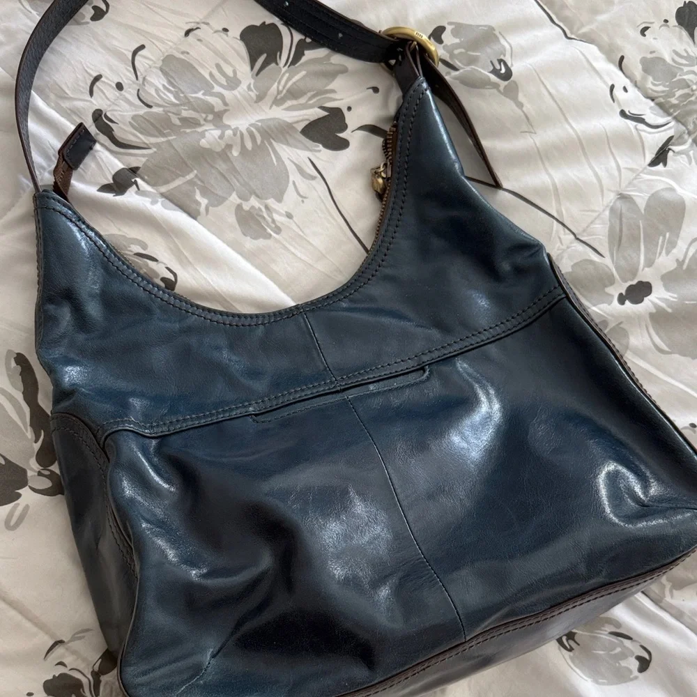 HOBO Teal Leather Shoulder Bag with Gold Hardware - Picture 3 of 9